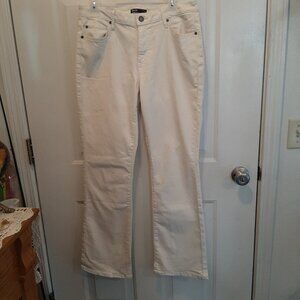 Simply Vera Bootcut Jeans; Vera Wang; Ivory; NWOT; Size 12; Cotton Blend